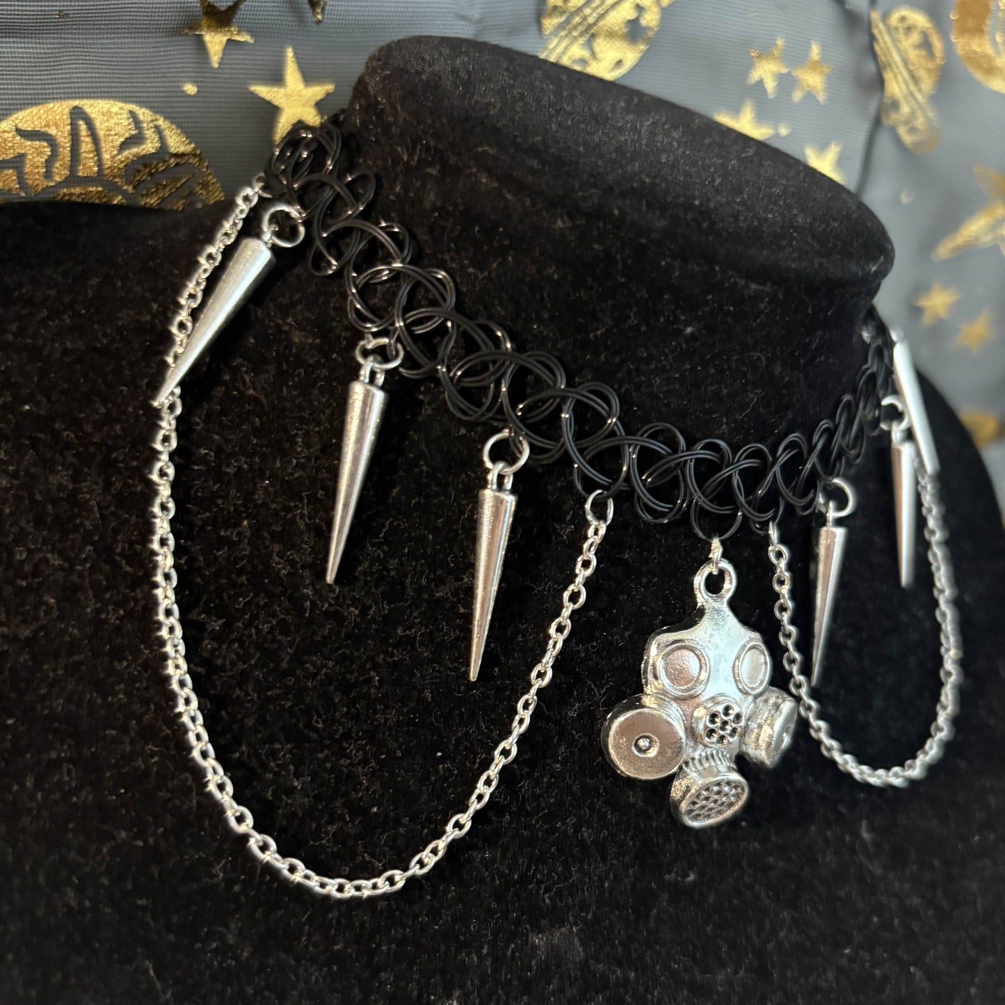 Masky’s choker